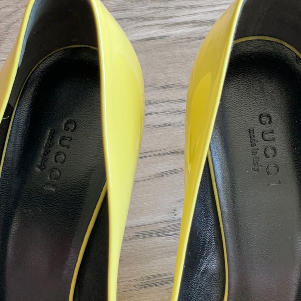 Gucci Clodine Yellow Patent Leather Bow Peep-Toe Pump Size 37.5 Party Statement - Picture 10 of 15